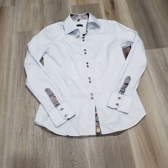 Jared Lang Designer button up shirt Women's Size 5 pale blue - Picture 9 of 10